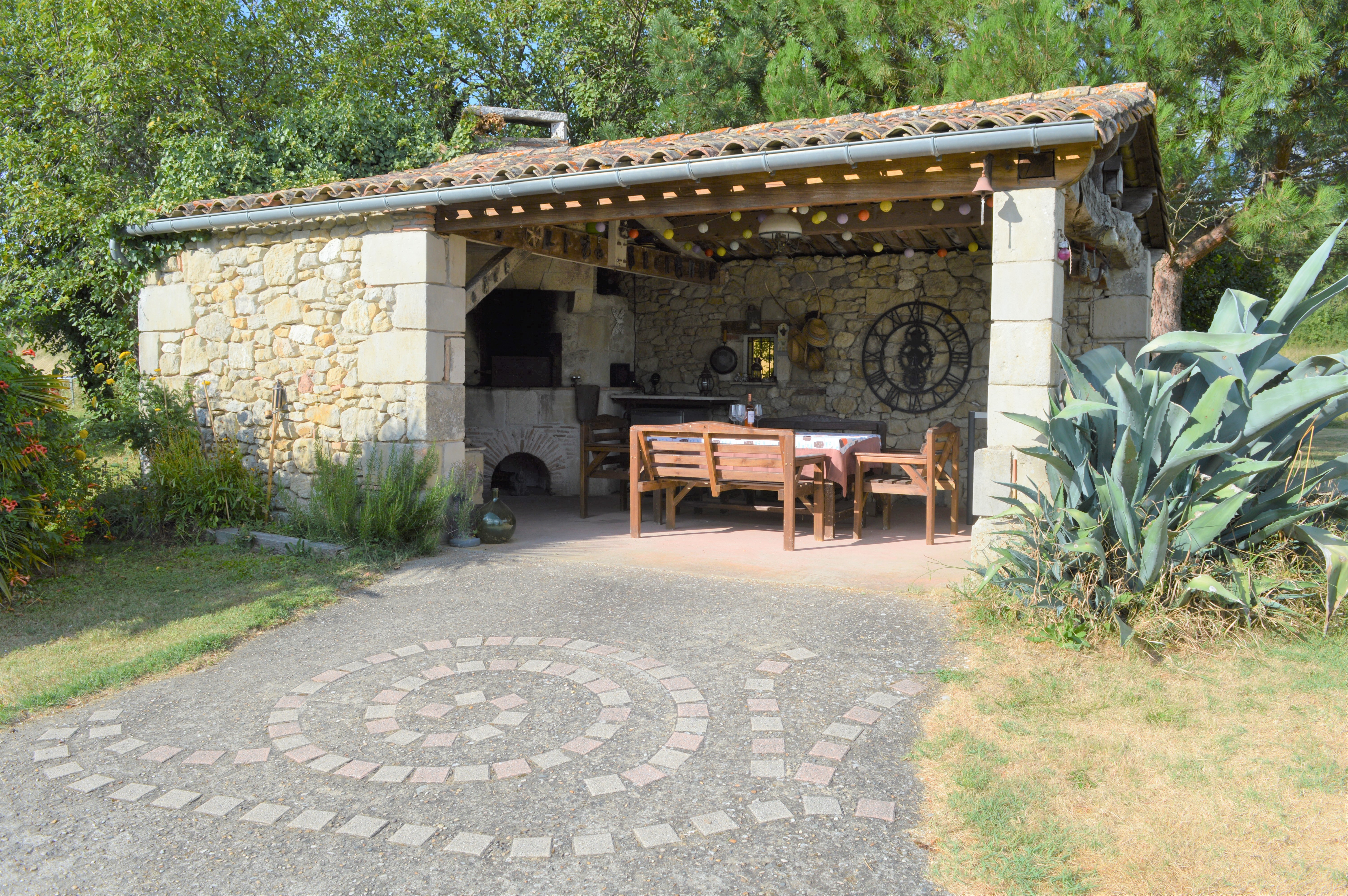 Outdoor Kitchen Full View